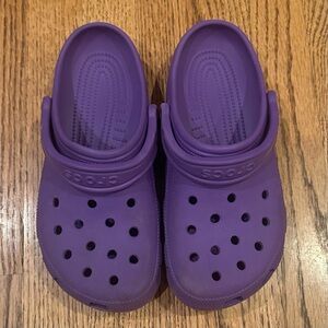CROCS Classic Clog in Purple